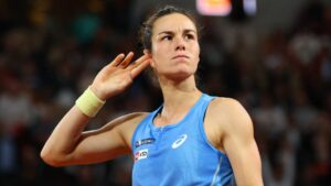 ¡Continúa el sueño! Lois Boisson vence a Mirra Andreeva y se mete a semifinales de Roland Garros