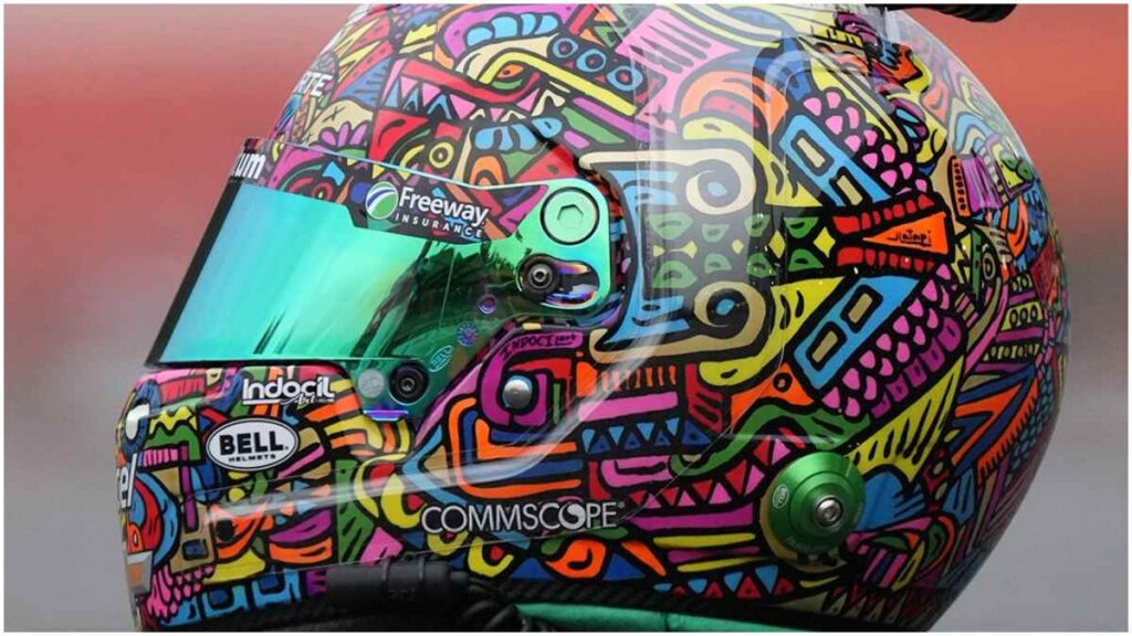 El casco de Dani Suárez para la NASCAR Cup Series | Escudería Telmex Telcel