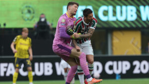 Fluminense y Dortmund se contagian de la ‘empatitis’ en el Mundial de Clubes